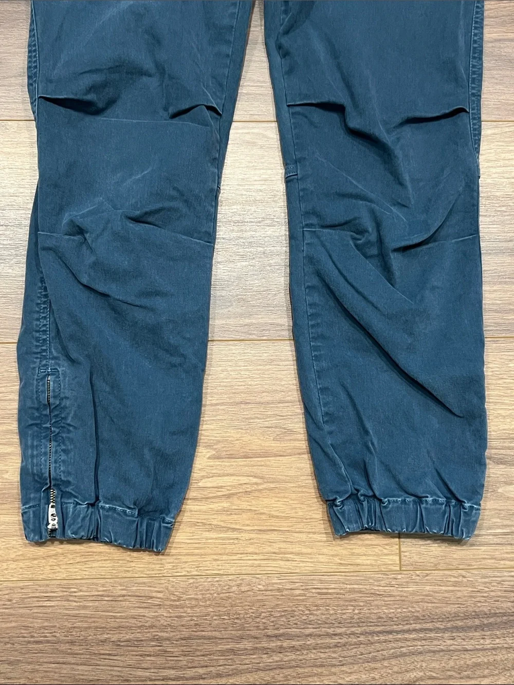 Nili Lotan Jogger Cropped Military Pants in Washed Blue Size 4